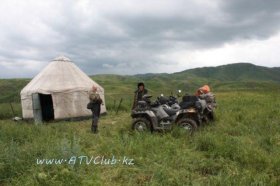 ������ - ���������. Polaris VS Can-Am. 1600 ��.