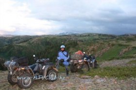 ������ - ���������. Polaris VS Can-Am. 1600 ��.