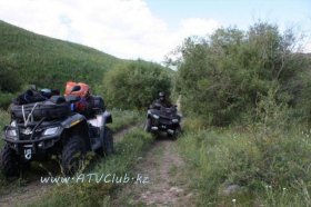 ������ - ���������. Polaris VS Can-Am. 1600 ��.